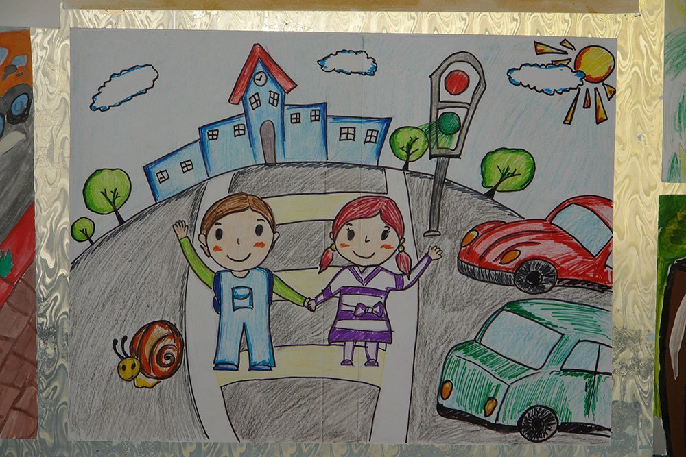 Безопасная дорога детям рисунки детский сад фото