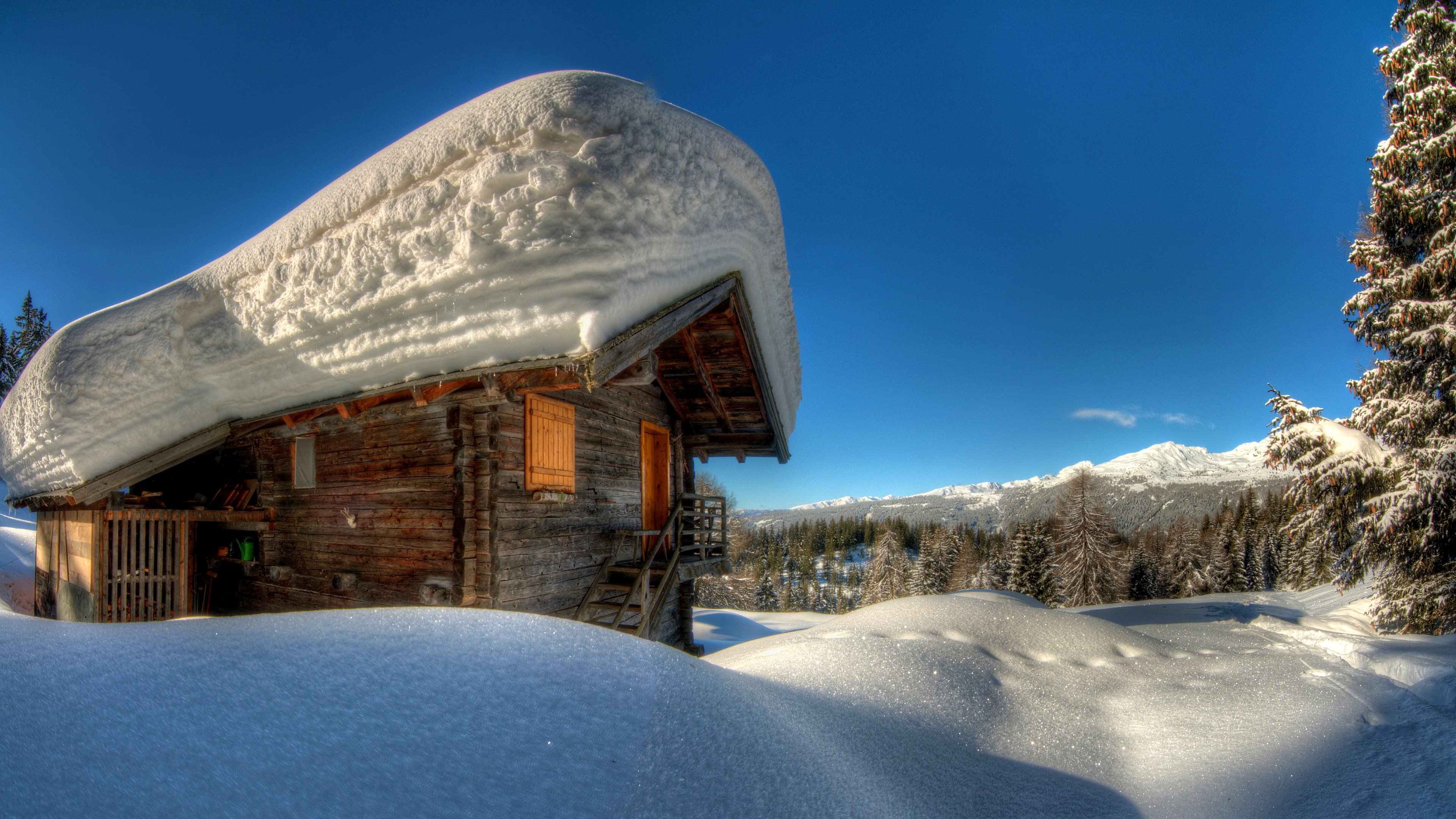 Дом в снегу обои фото