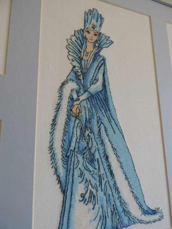 Эскиз костюма снежной королевы рисунок фото