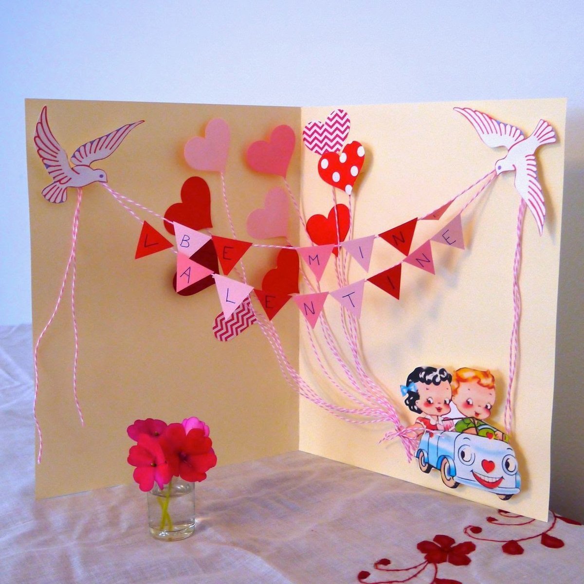 Поделки из картона для девочки на день рождения идеи по изготовлению своими руками фото