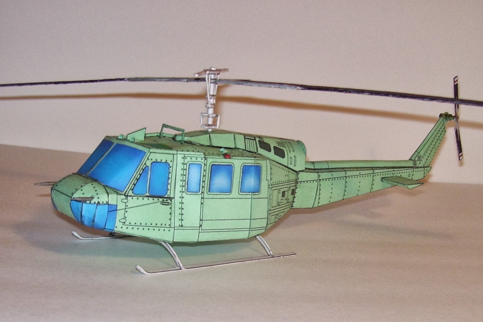 Поделки военный вертолет из картона идеи по изготовлению своими руками фото