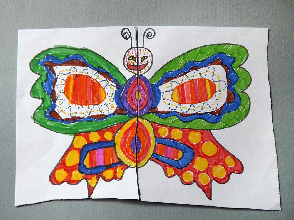 Рисунки детей бабочки с узорами на крыльях фото