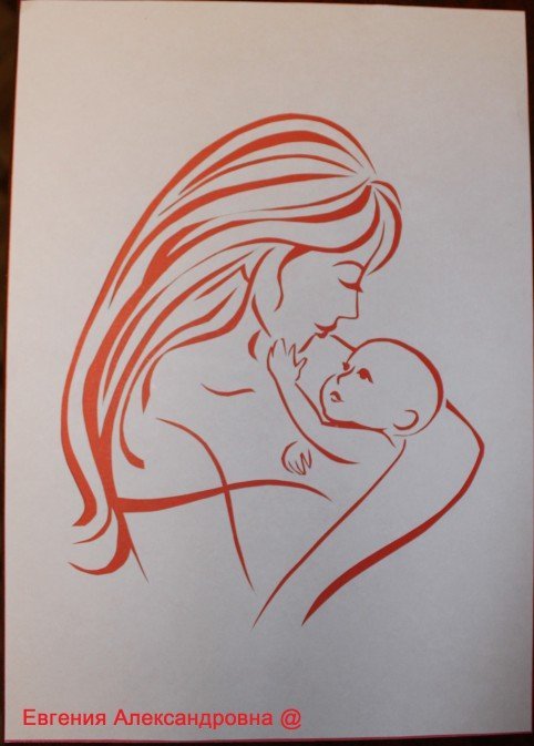 Рисунок на день матери мама с ребенком на руках фото