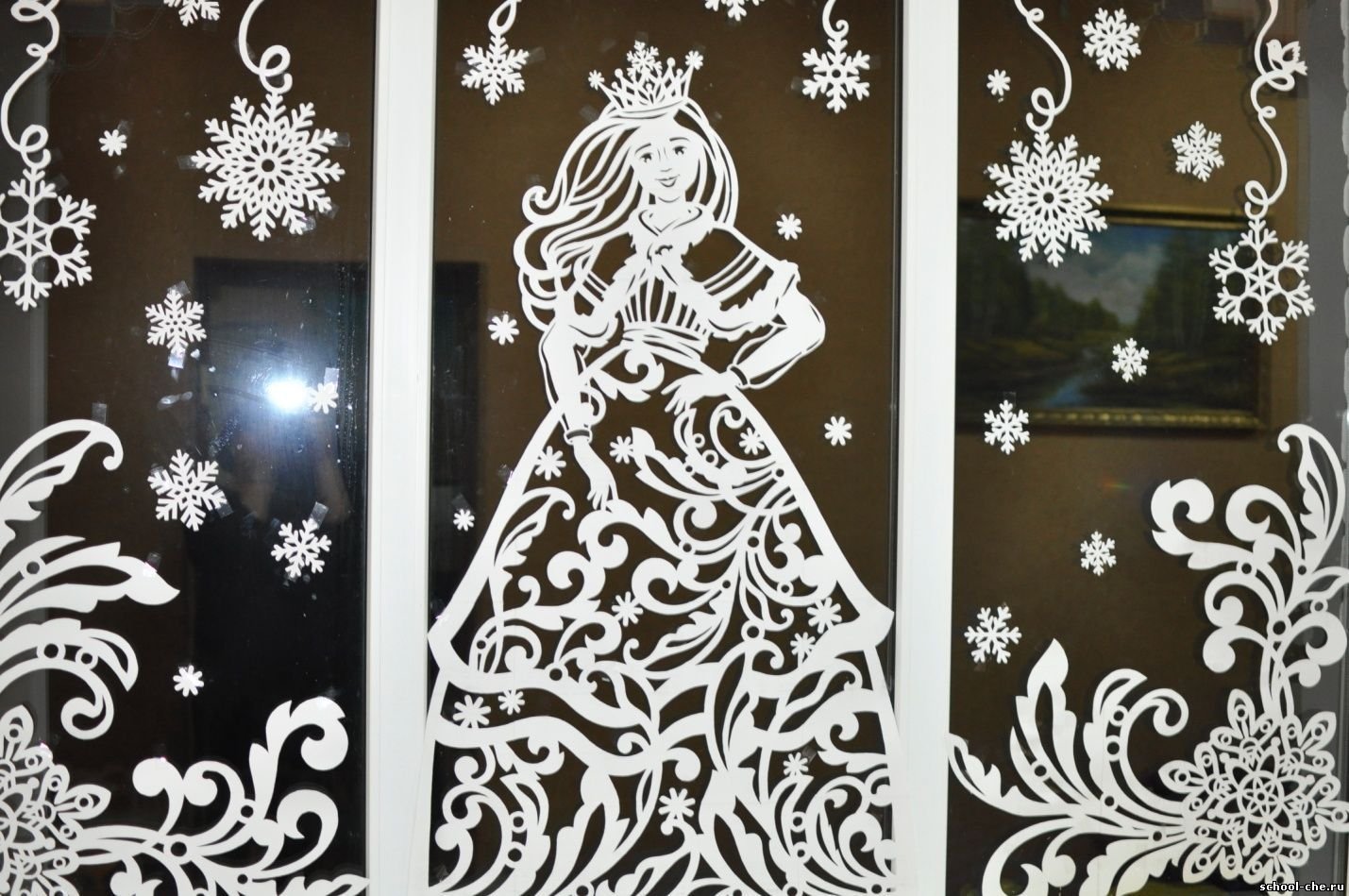 Узоры и рисунки на окнах новогодние фото
